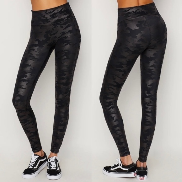 Spanx | Faux Leather Leggings Mid Rise High Rise Matte Black Shaping - Picture 1 of 8